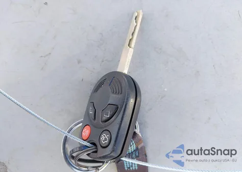 2013 Ford Focus Se z USA, uszkodzony, nr VIN 1FADP3K22DL210008